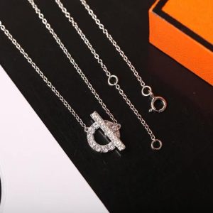 Hermes Finesse Pendant Necklace White Gold With Diamonds H219310B 00 - Image 6