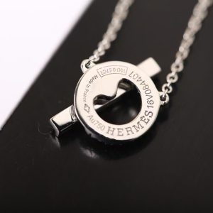 Hermes Finesse Pendant Necklace White Gold With Diamonds H219310B 00 - Image 5