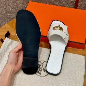 Hermes Giulia Sandal Women Calfskin Gold Kelly Buckle Blanc H232129Z 90350 - Image 13