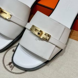 Hermes Giulia Sandal Women Calfskin Gold Kelly Buckle Blanc H232129Z 90350 - Image 10