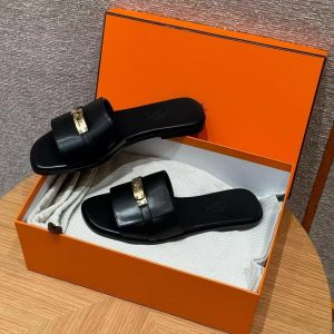 Hermes Giulia Sandal Women Calfskin Gold Kelly Buckle Noir H232129Z 02350 - Image 3