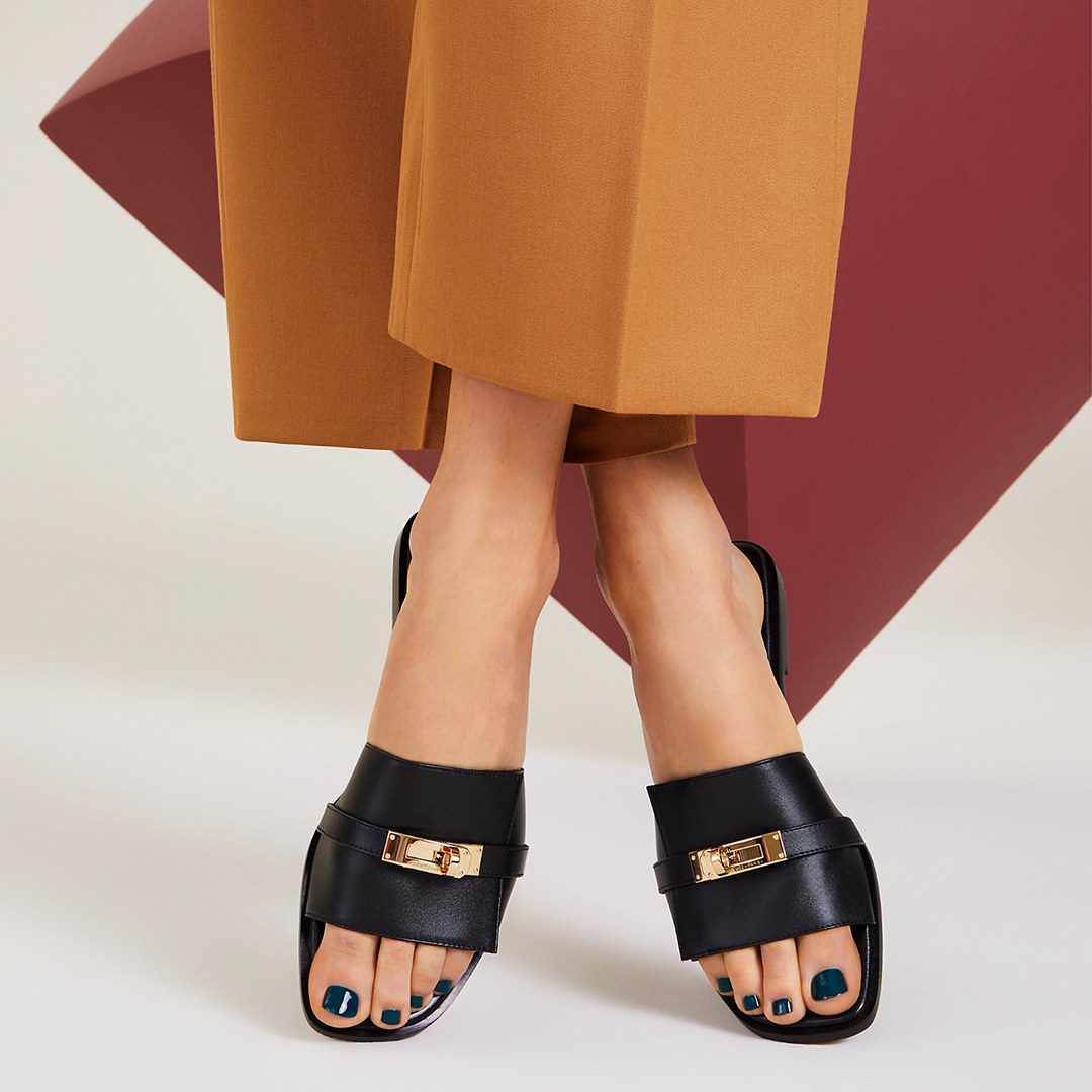 Hermes Giulia Sandal Women Calfskin Gold Kelly Buckle Noir H232129Z 02350 - Image 13