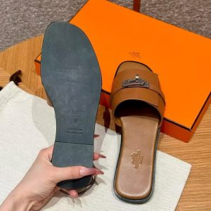Hermes Giulia Sandal Women Calfskin Silver Kelly Buckle Naturel H231056Z A3340 - Image 9