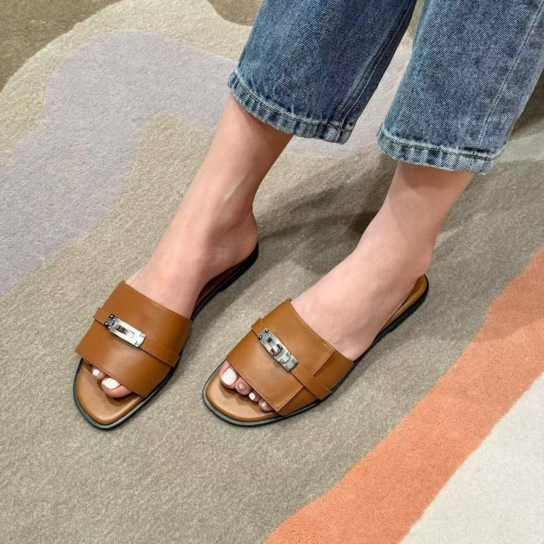 Hermes Giulia Sandal Women Calfskin Silver Kelly Buckle Naturel H231056Z A3340 - Image 3