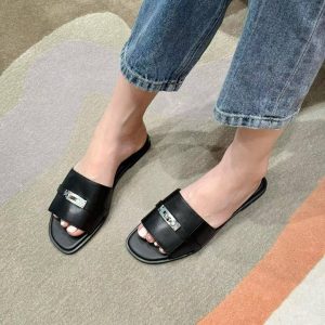 Hermes Giulia Sandal Women Calfskin Silver Kelly Buckle Noir H231056Z 02350 - Image 3