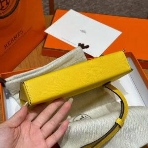 Hermes Hermèsnap Wallet Handmade In Epsom Calfskin Leather Silver Hardware 9o Jaune de Naples - Image 4