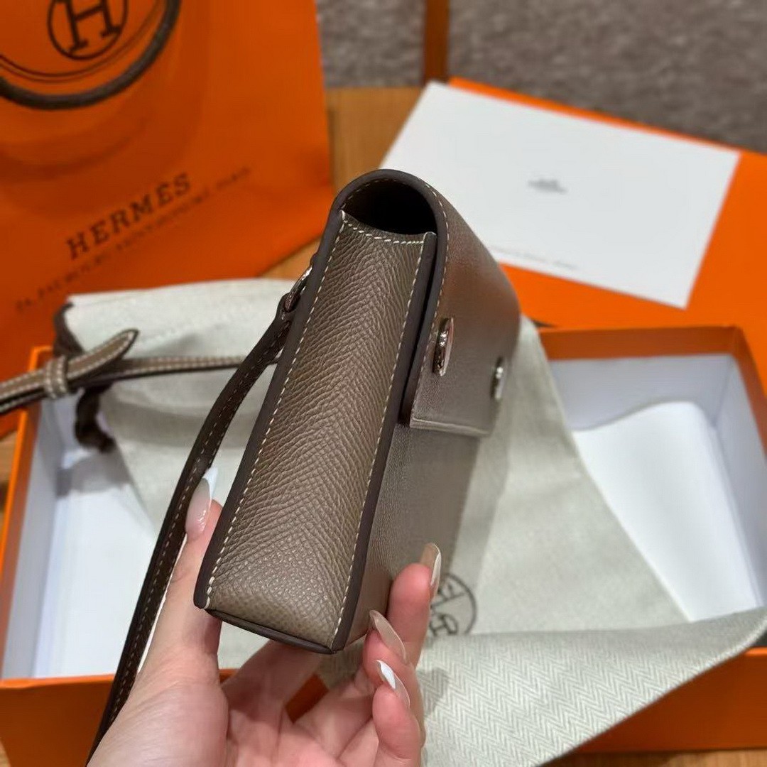 Hermes Hermèsnap Wallet Handmade In Epsom Calfskin Leather Silver Hardware ck18 Etoupe - Image 13