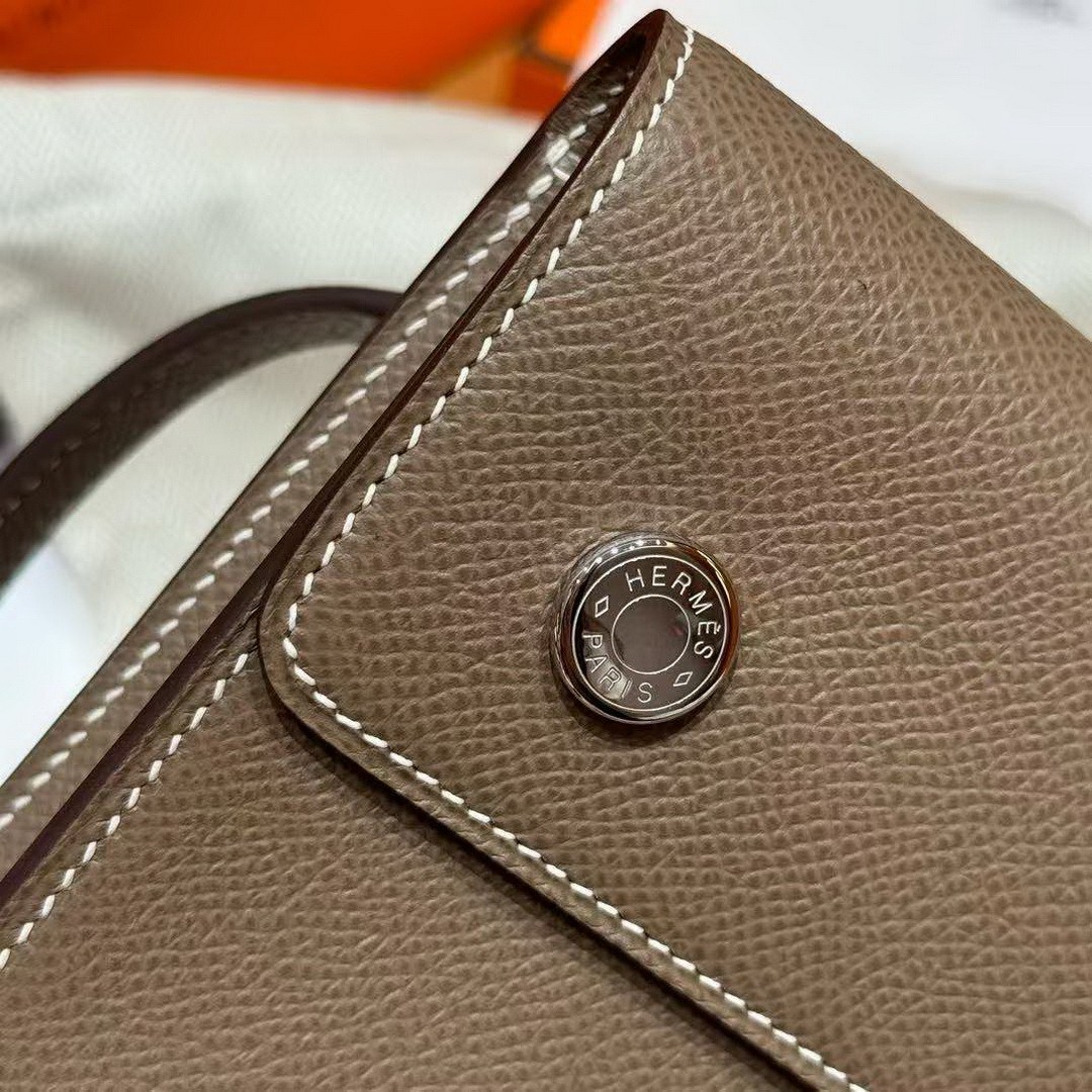 Hermes Hermèsnap Wallet Handmade In Epsom Calfskin Leather Silver Hardware ck18 Etoupe - Image 10