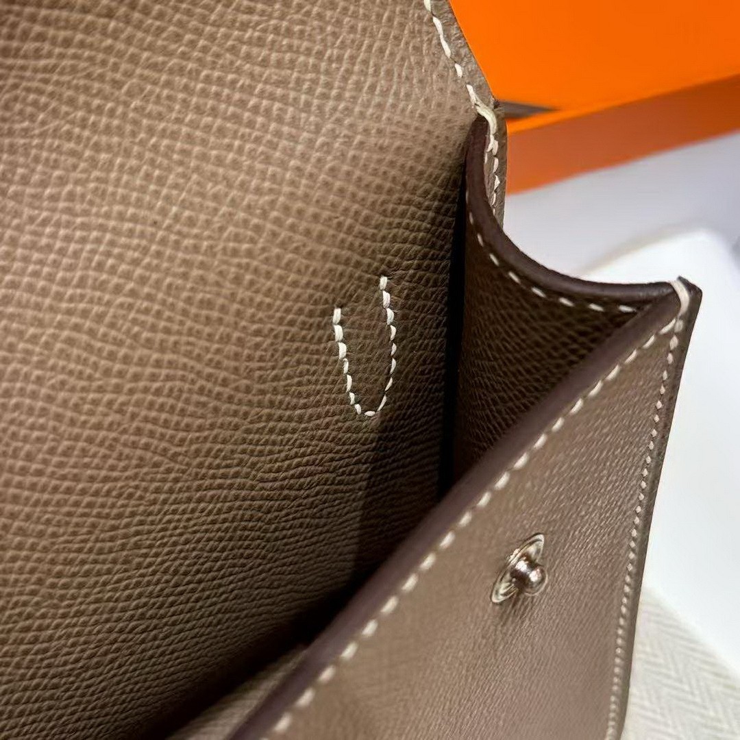 Hermes Hermèsnap Wallet Handmade In Epsom Calfskin Leather Silver Hardware ck18 Etoupe - Image 5