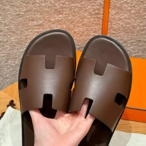 Hermes Izmir Sandal Men Calfskin Moka H041141ZH05390 - Image 9