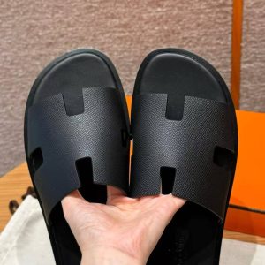 Hermes Izmir Sandal Men Epsom Calfskin Noir - Image 6