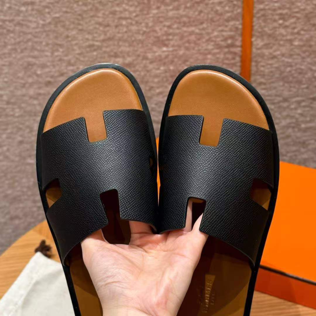 Hermes Izmir Sandal Men Epsom Calfskin Noir Gold - Image 9