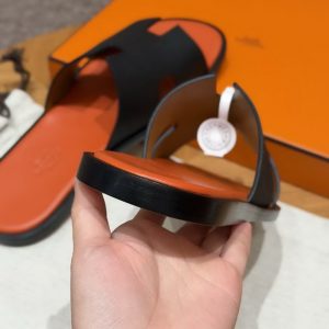 Hermes Izmir Sandal Men Epsom Calfskin Noir Orange - Image 4