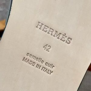 Hermes Izmir Sandal Men Matte Mississippiensis Alligator Gris Tourterelle Gris Étain - Image 9