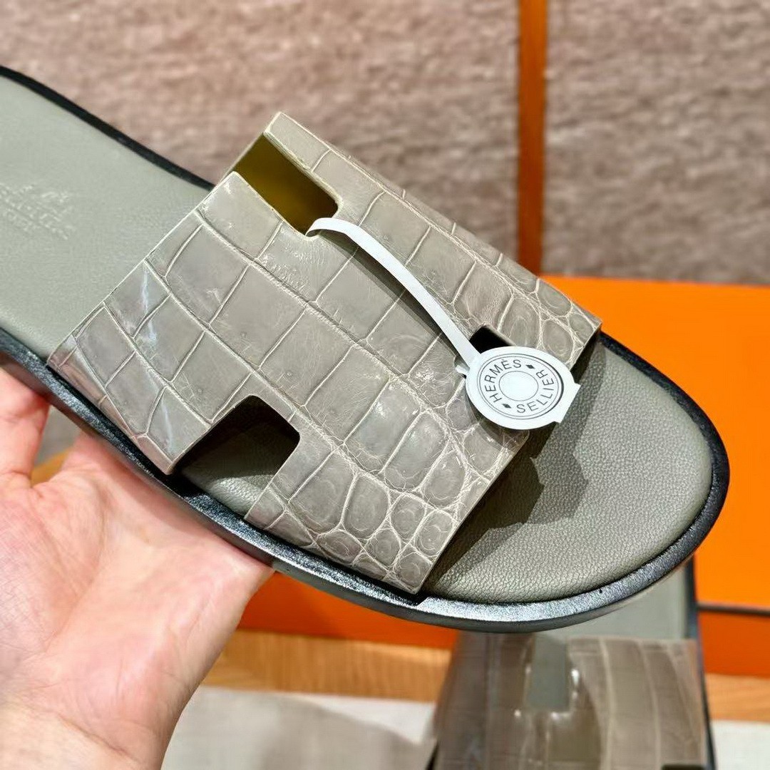 Hermes Izmir Sandal Men Matte Mississippiensis Alligator Gris Tourterelle Gris Étain - Image 4