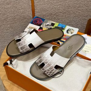 Alternative view of Hermes Izmir Sandal Men Matte Mississippiensis Alligator Himalaya Etoupe Black