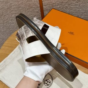 Hermes Izmir Sandal Men Matte Mississippiensis Alligator Himalaya Etoupe Black - Image 11