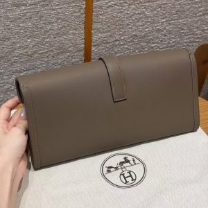 Alternative view of Hermes Jige Elan 29 Clutch Handmade In Swift Calfskin Leather 18 Etoupe