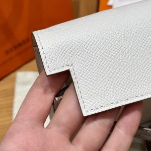 Hermes Kelly Classique To Go Wallet Handmade In Epsom Calfskin Leather and America Crocodile Silver Hardware M4 Girs Pale 0V Girs Ciment - Image 11