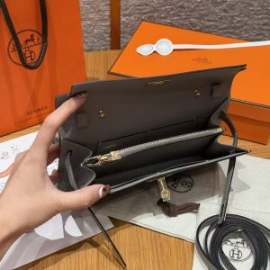 Hermes Kelly Classique To Go Wallet Handmade In Epsom Calfskin Leather Gold Hardware 4Z Girs Mouette - Image 17