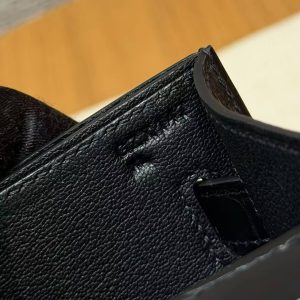 Hermes Kelly Depeches 25 Pouch Handmade In Matte Alligator Leather from Mississippi Silver Hardware 89 Noir - Image 13