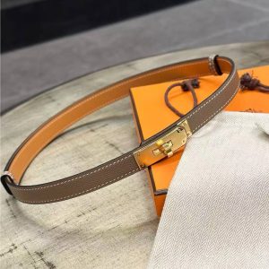 Hermes Kelly 18 Belt Epsom Calfskin Kelly Buckle Permabrass Yellow Gold Étoupe H069853CC18 - Image 18