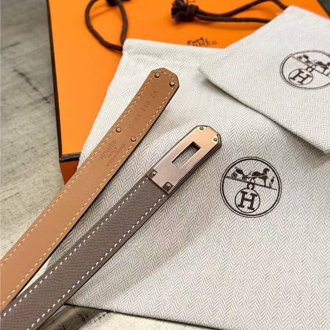 Hermes Kelly 18 Belt Epsom Calfskin Kelly Buckle Permabrass Yellow Gold Étoupe H069853CC18 - Image 9