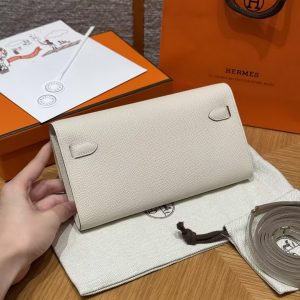 Hermes Kelly Classique To Go Wallet Handmade In Epsom Calfskin Leather Gold Hardware 10 Craie - Image 2