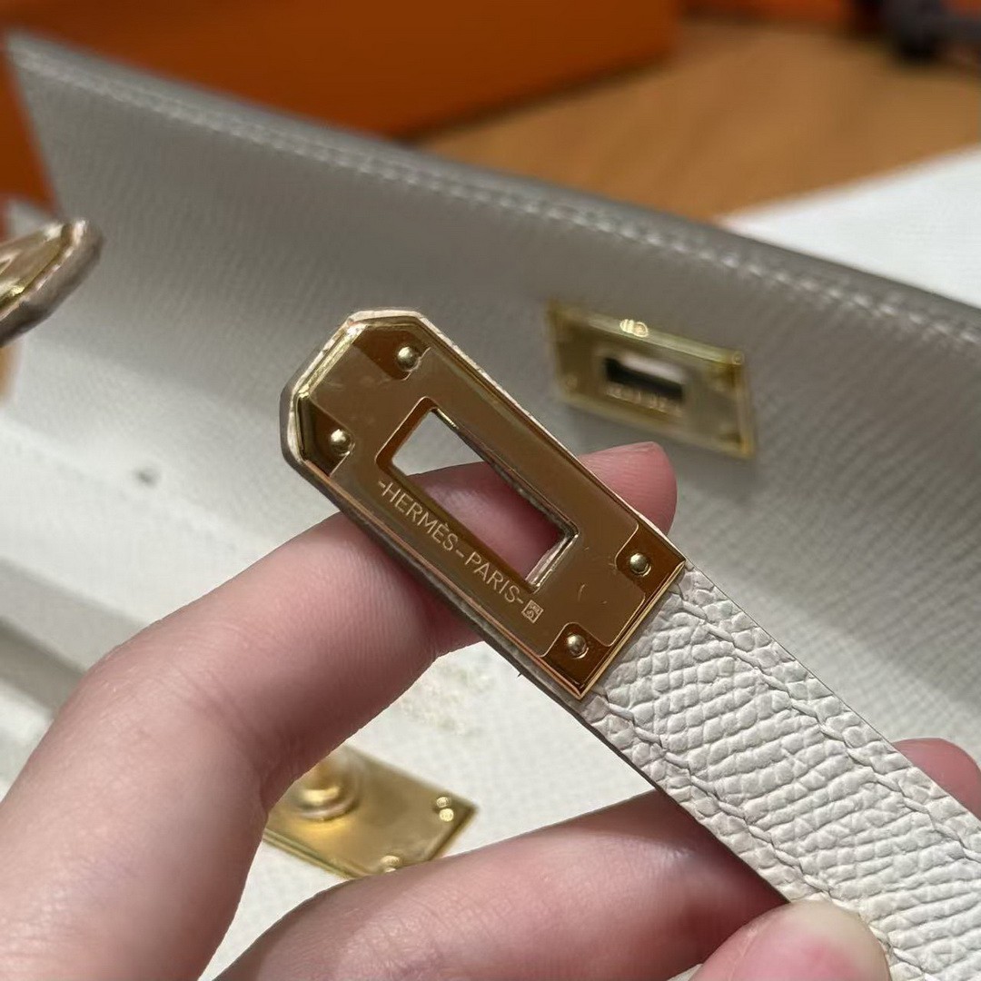 Hermes Kelly Classique To Go Wallet Handmade In Epsom Calfskin Leather Gold Hardware 10 Craie - Image 12