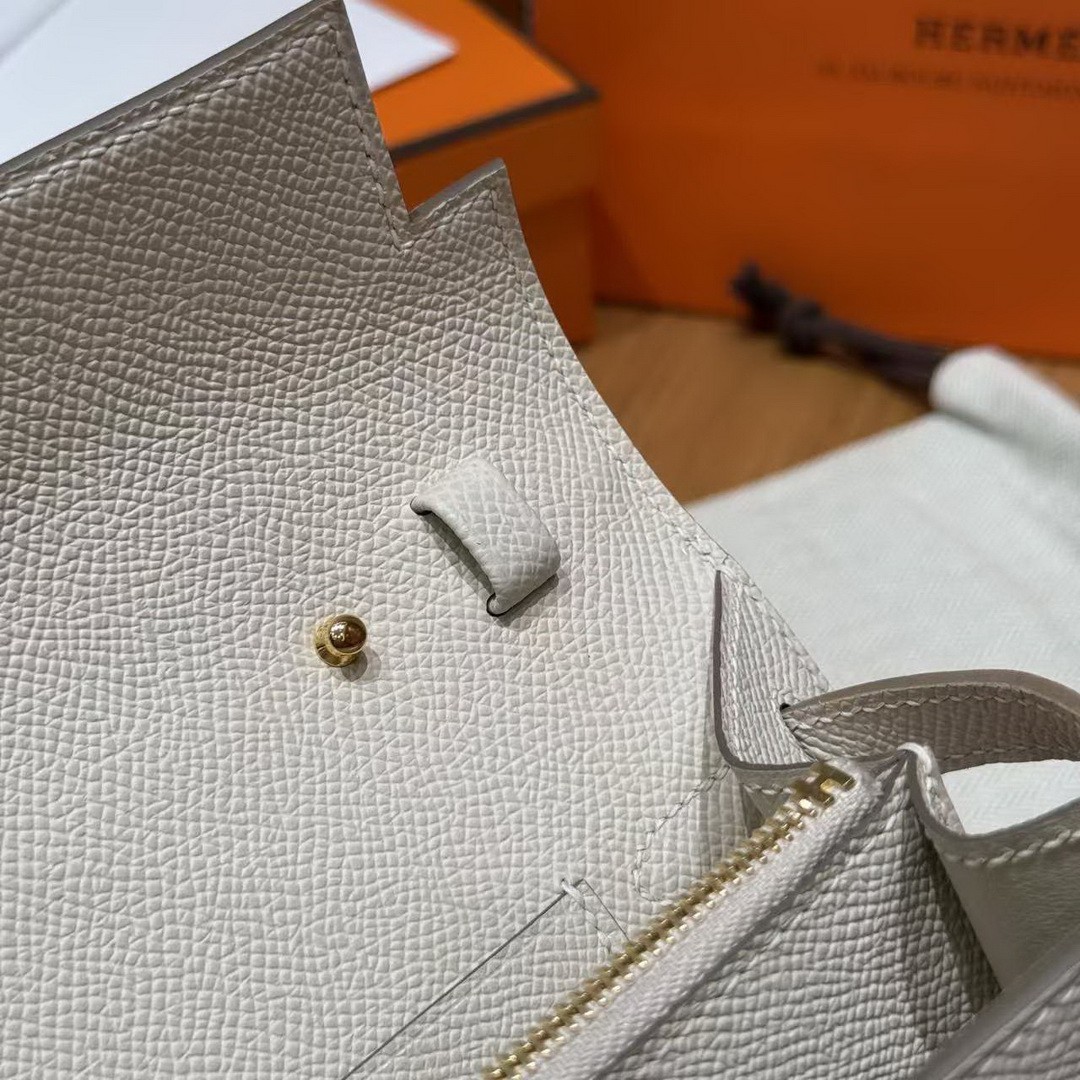 Hermes Kelly Classique To Go Wallet Handmade In Epsom Calfskin Leather Gold Hardware 10 Craie - Image 6
