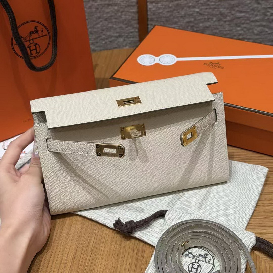 Hermes Kelly Classique To Go Wallet Handmade In Epsom Calfskin Leather Gold Hardware i2 Nata - Image 8