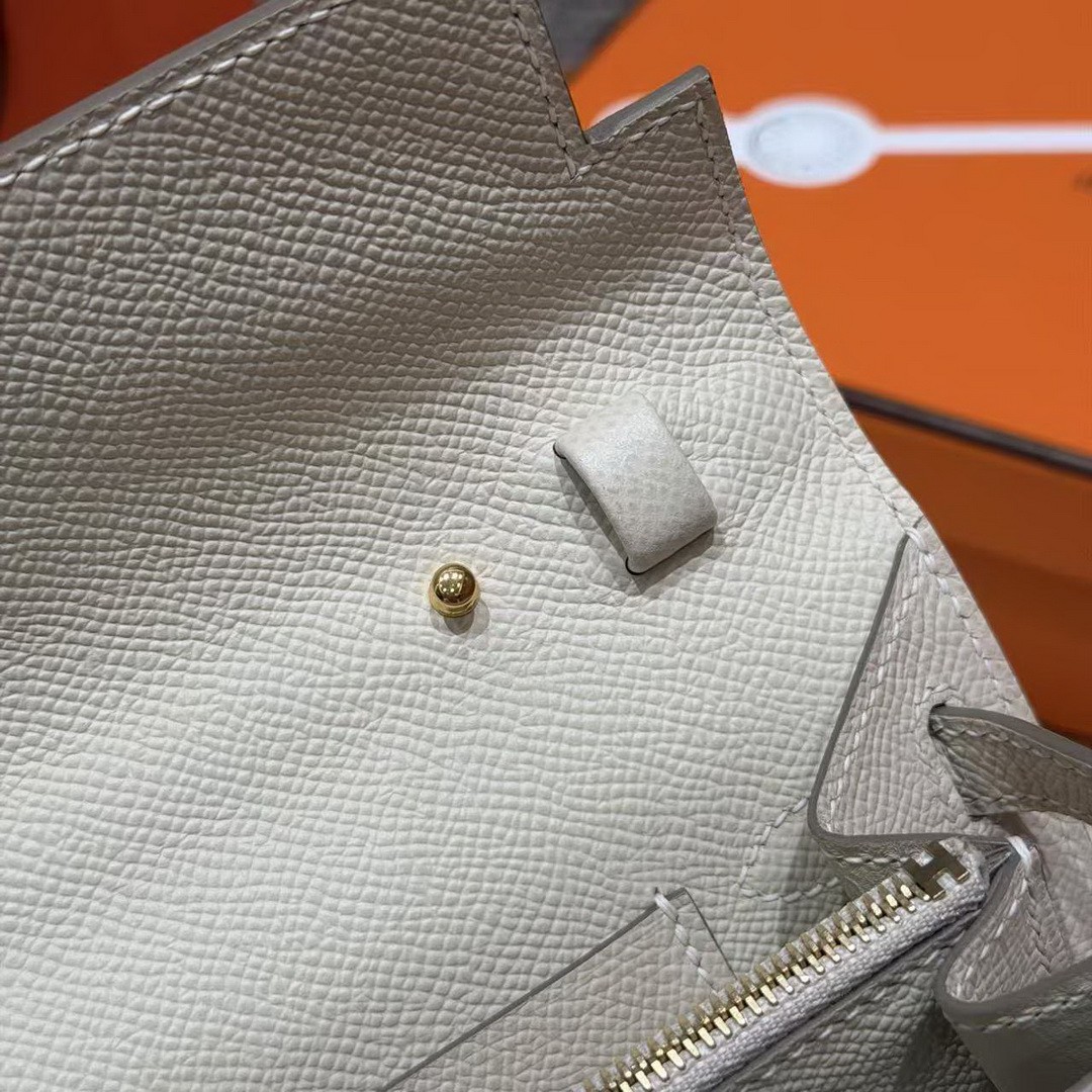 Hermes Kelly Classique To Go Wallet Handmade In Epsom Calfskin Leather Gold Hardware i2 Nata - Image 5