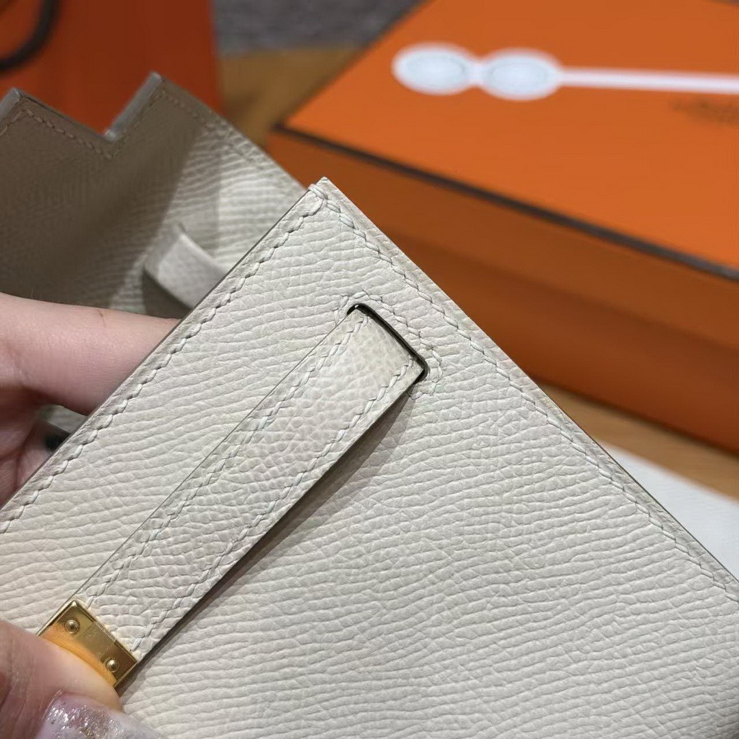 Hermes Kelly Classique To Go Wallet Handmade In Epsom Calfskin Leather Gold Hardware i2 Nata - Image 4