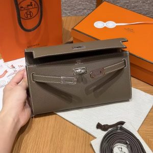 Hermes Kelly Classique To Go Wallet Handmade In Epsom Calfskin Leather Silver Hardware 18 Etoupe - Image 7