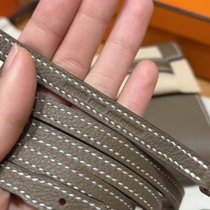 Hermes Kelly Classique To Go Wallet Handmade In Epsom Calfskin Leather Silver Hardware 18 Etoupe - Image 4