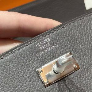 Hermes Kelly Classique To Go Wallet Handmade In Epsom Calfskin Leather Silver Hardware 8F Etain - Image 16