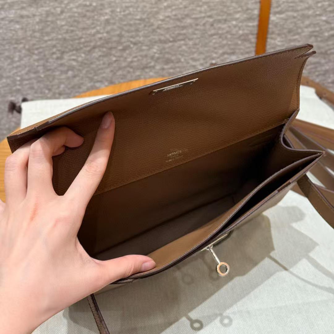 Hermes Kelly Depeches 25 Pouch Handmade In Epsom Calfskin Leather Silver Hardware 3G Alezan - Image 12