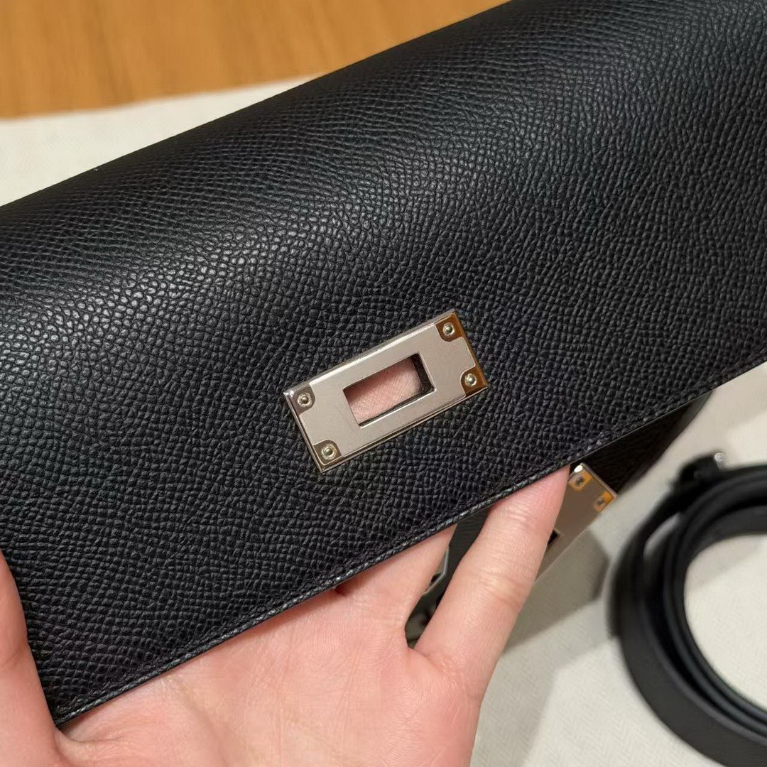 Hermes Kelly Depeches 25 Pouch Handmade In Epsom Calfskin Leather Silver Hardware 89 Noir - Image 11