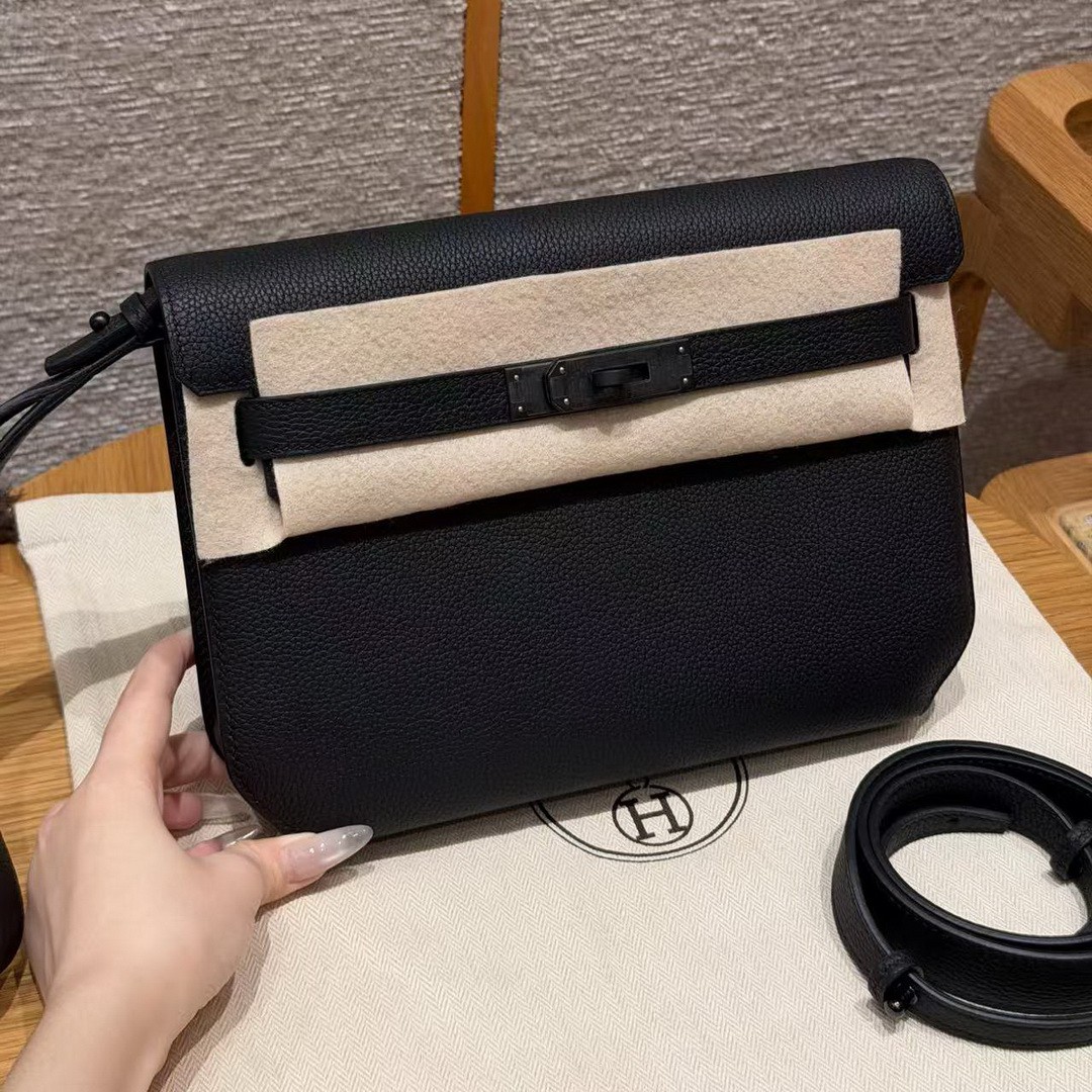 Hermes Kelly Depeches 25 Pouch Handmade In Togo Calfskin Leather Black Hardware 89 Noir