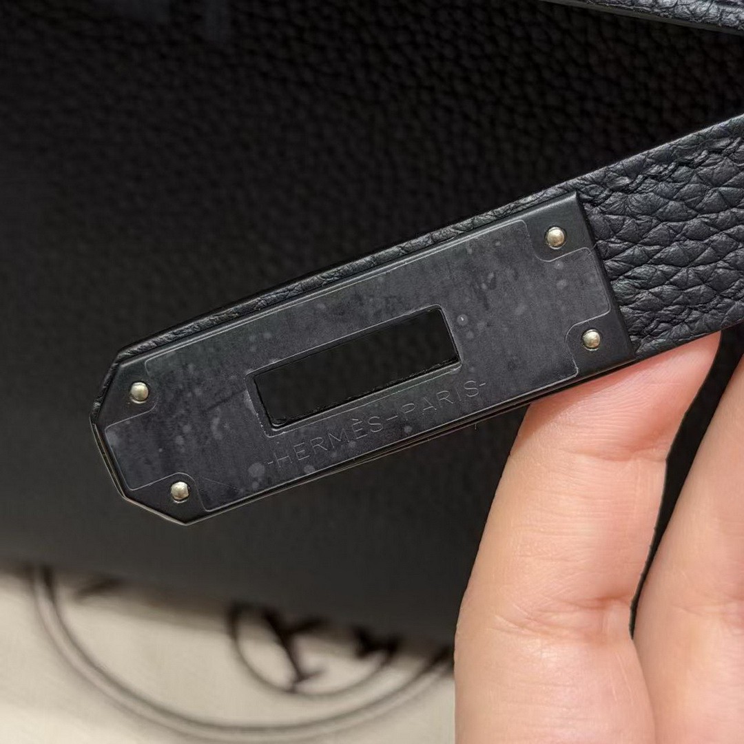 Hermes Kelly Depeches 25 Pouch Handmade In Togo Calfskin Leather Black Hardware 89 Noir - Image 14