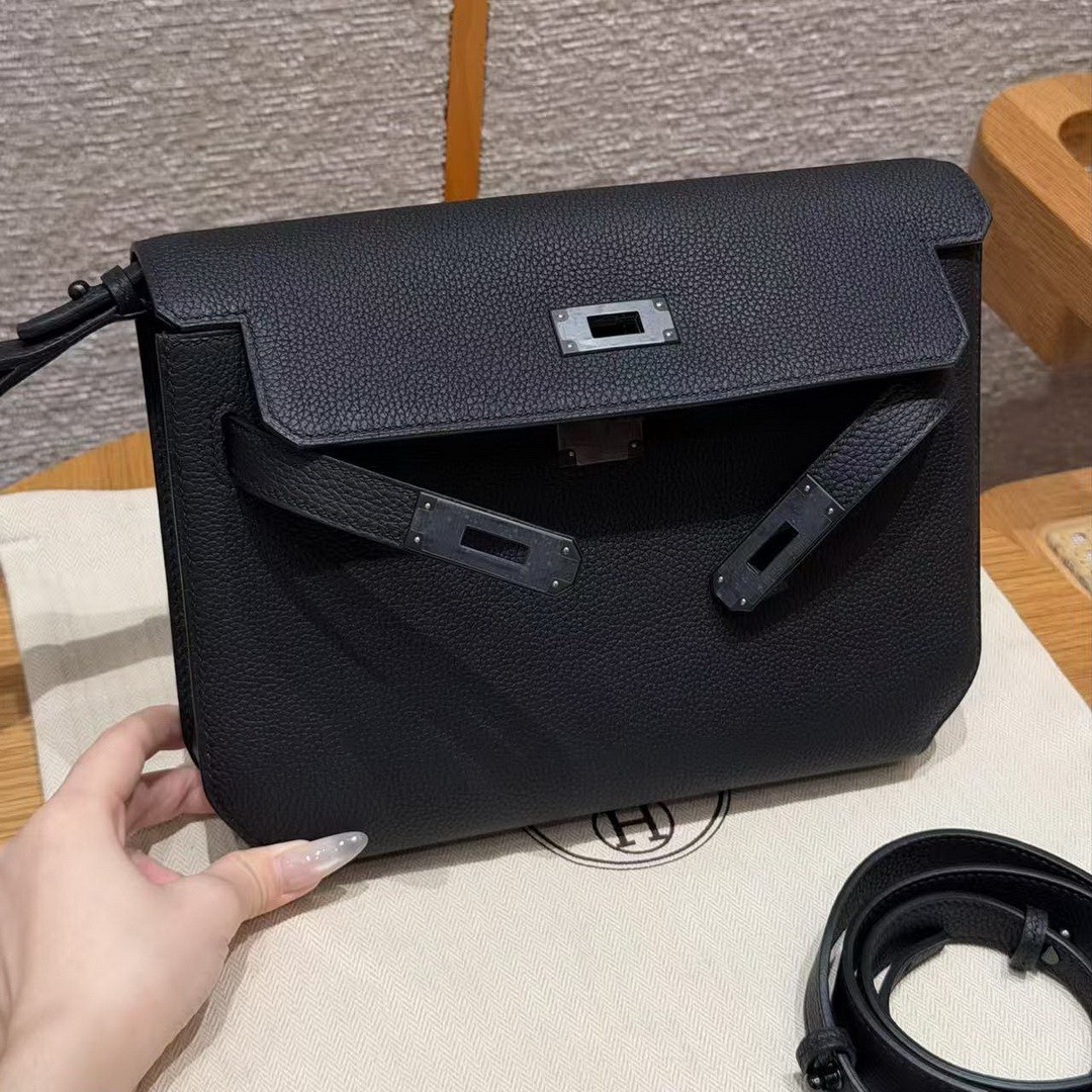 Hermes Kelly Depeches 25 Pouch Handmade In Togo Calfskin Leather Black Hardware 89 Noir - Image 12
