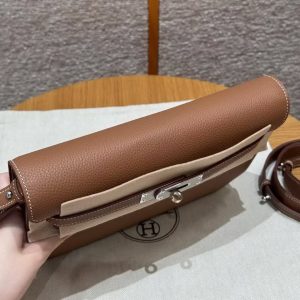 Hermes Kelly Depeches 25 Pouch Handmade In Togo Calfskin Leather Silver Hardware 37 Gold - Image 16