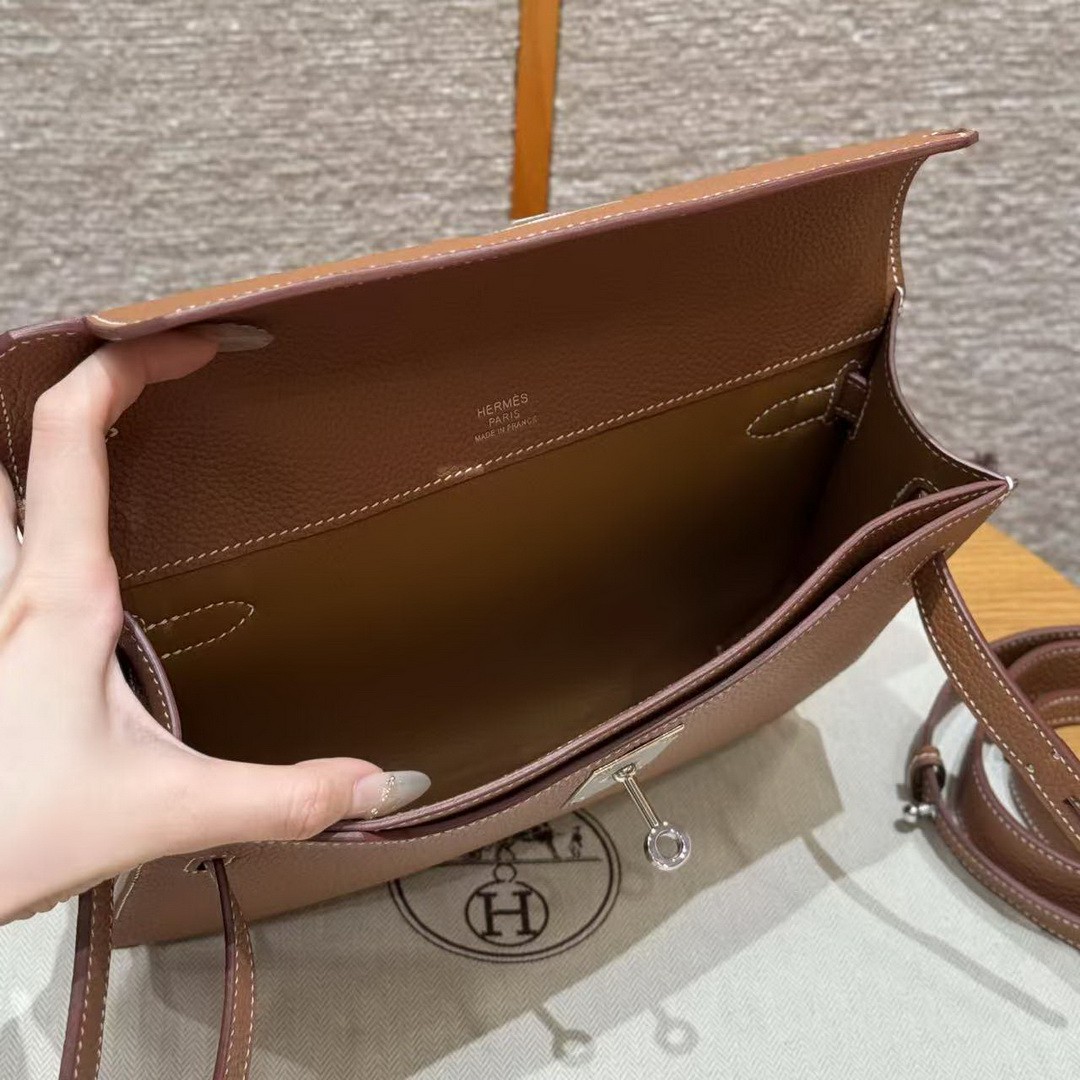 Hermes Kelly Depeches 25 Pouch Handmade In Togo Calfskin Leather Silver Hardware 37 Gold - Image 15