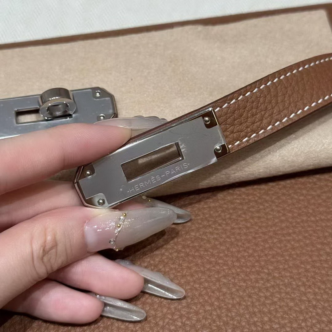 Hermes Kelly Depeches 25 Pouch Handmade In Togo Calfskin Leather Silver Hardware 37 Gold - Image 14