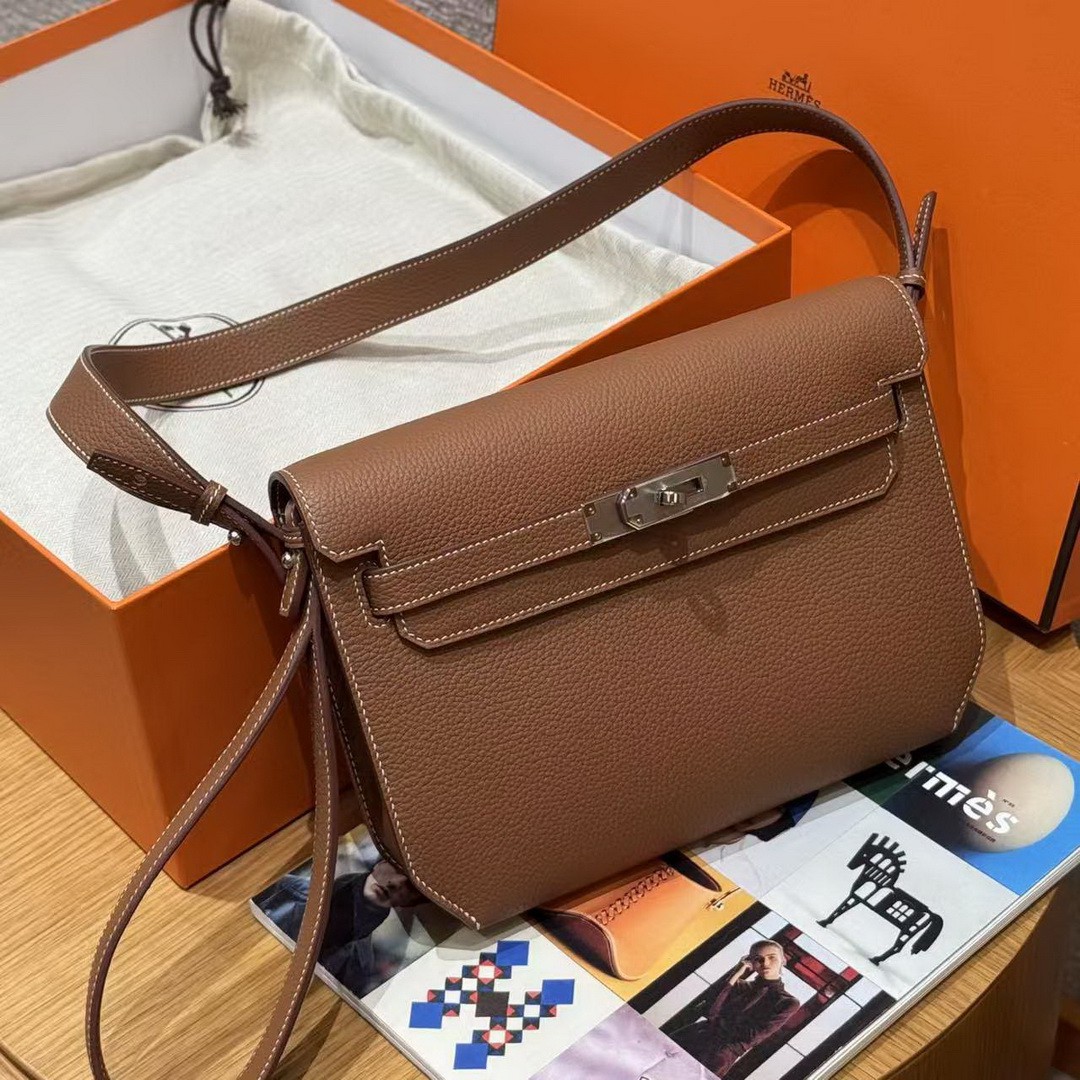 Hermes Kelly Depeches 25 Pouch Handmade In Togo Calfskin Leather Silver Hardware 37 Gold - Image 9