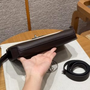 Hermes Kelly Depeches 25 Pouch Handmade In Togo Calfskin Leather Silver Hardware 46 Ebene - Image 17
