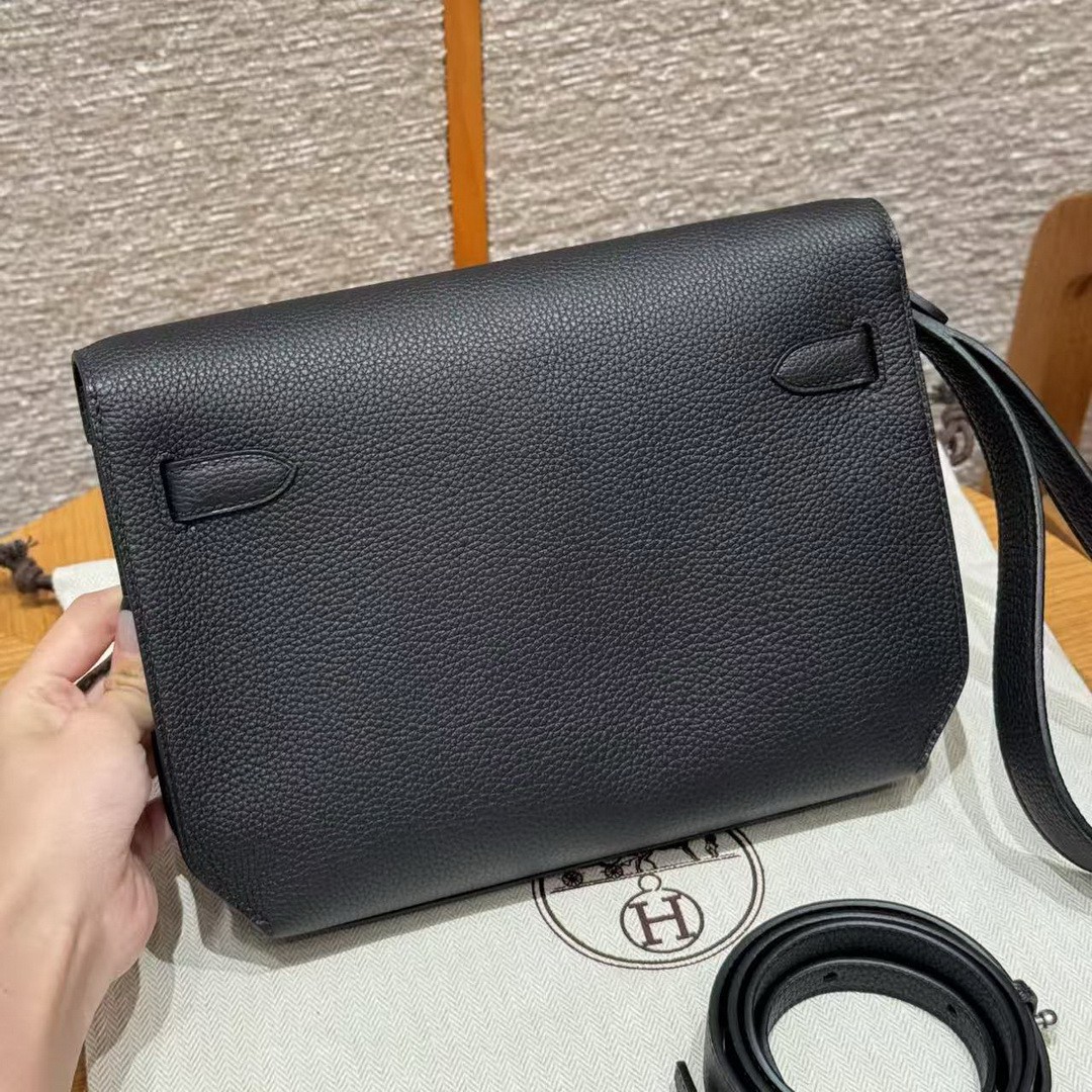 Hermes Kelly Depeches 25 Pouch Handmade In Togo Calfskin Leather Silver Hardware 89 Noir - Image 2