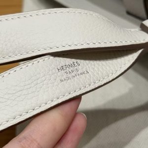 Hermes Kelly Depeches 25 Pouch Handmade In Togo Calfskin Leather Silver Hardware M4 Girs Pale - Image 4