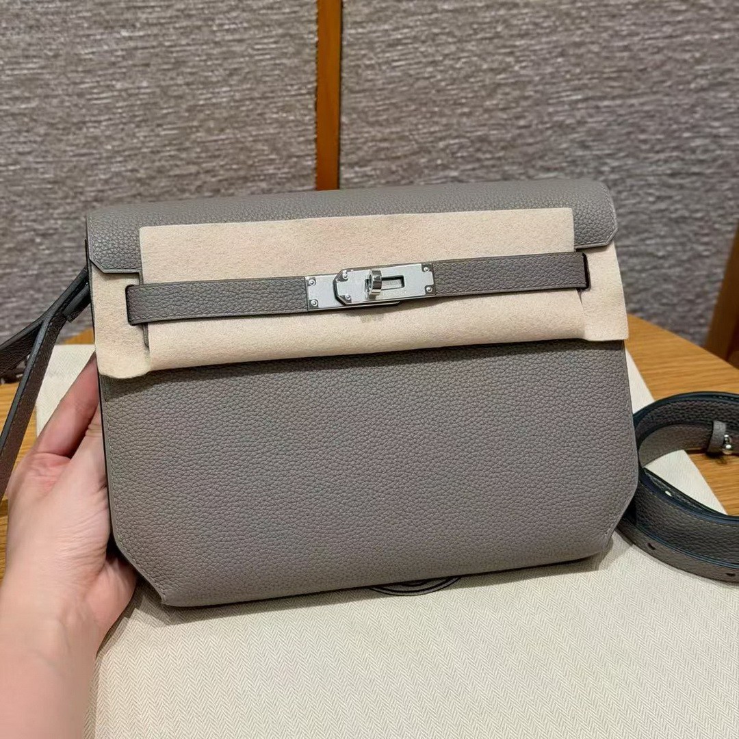 Hermes Kelly Depeches 25 Pouch Handmade In Togo Calfskin Leather Silver Hardware M8 Gris Asphalted