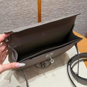 Hermes Kelly Depeches 25 Pouch Handmade In Togo Calfskin Leather Silver Hardware M8 Gris Asphalted - Image 16